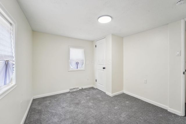6971 London Groveport Road, Grove City, OH 43123