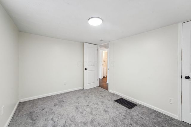 6971 London Groveport Road, Grove City, OH 43123