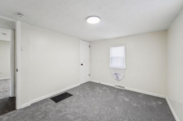 6971 London Groveport Road, Grove City, OH 43123