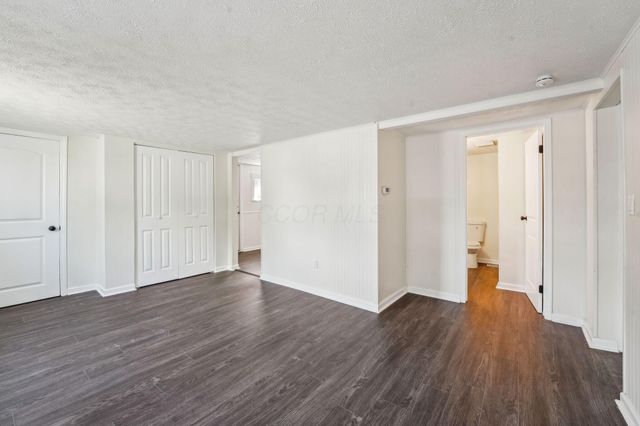 6971 London Groveport Road, Grove City, OH 43123