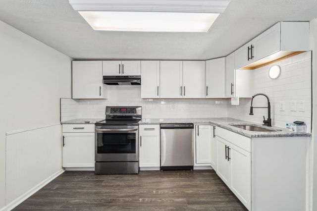 6971 London Groveport Road, Grove City, OH 43123