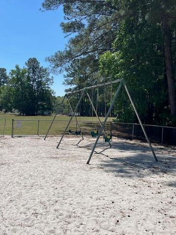7869 Montview Road, North Charleston, SC 29418