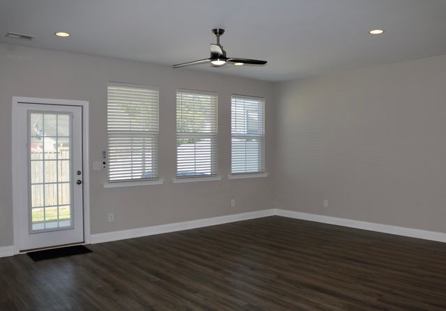 7869 Montview Road, North Charleston, SC 29418