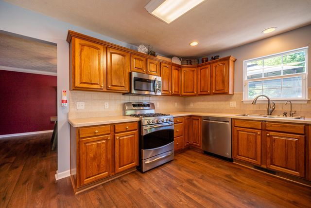 420 Ashbury Farms Drive 420 Ashbury Farms Drive, Vandalia, OH 45377