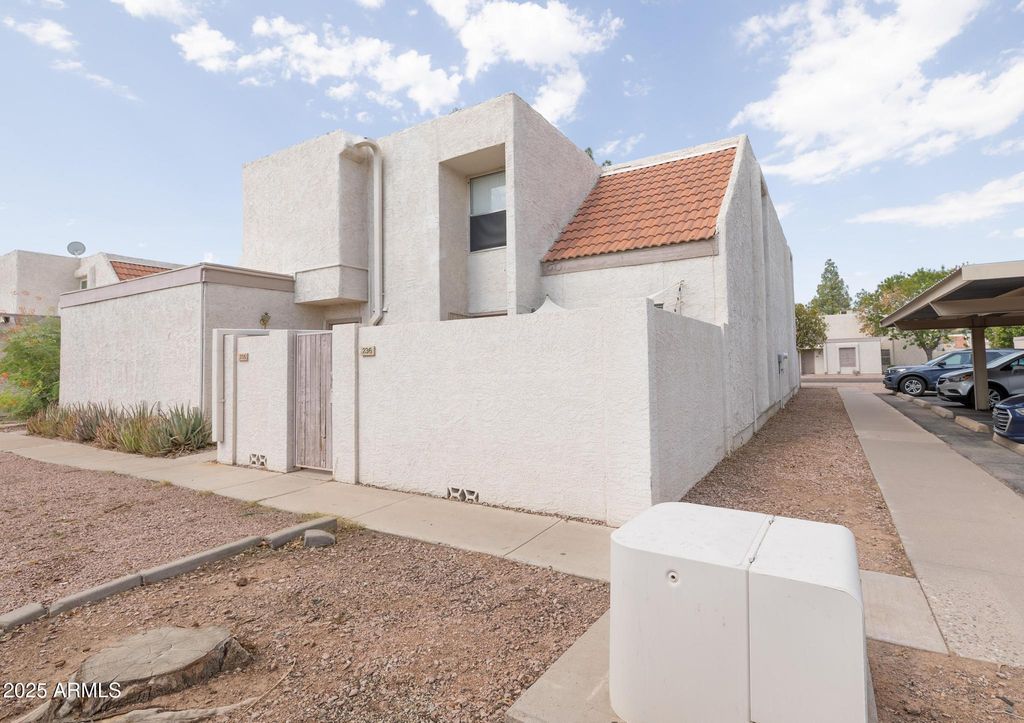 1342 W EMERALD Avenue 236, Mesa, AZ 85202 — exterior
