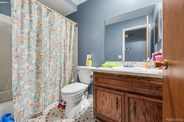 28630 Imperial Drive, Warren, MI 48093