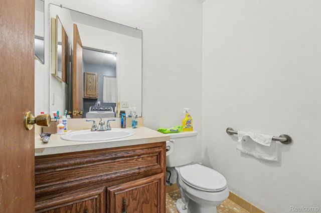 28630 Imperial Drive, Warren, MI 48093