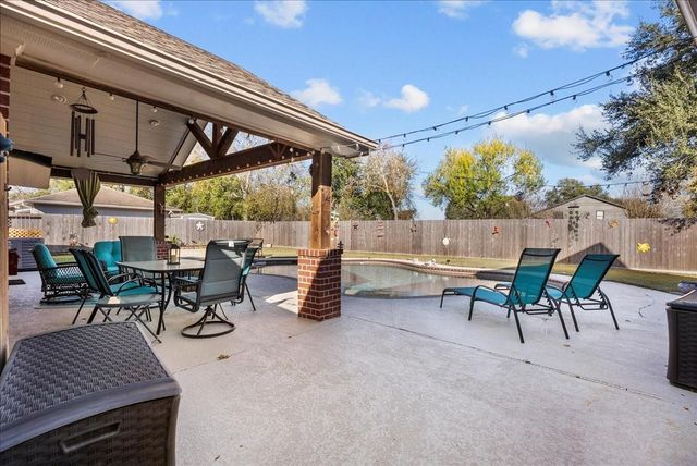 2116 Indian Blanket Drive, League City, TX 77573