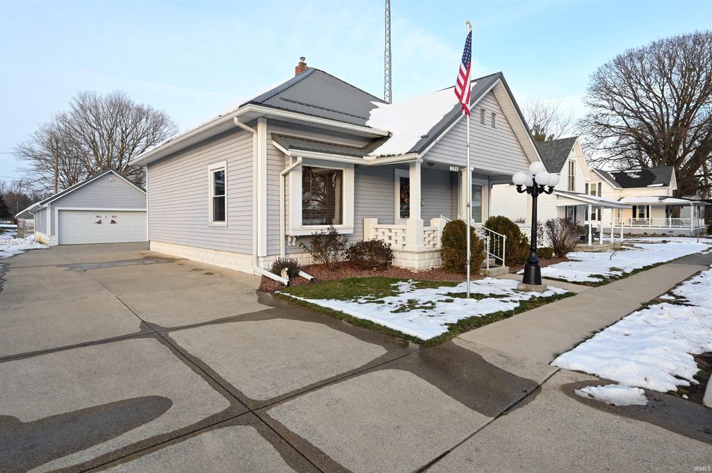 206 W WASHINGTON Street, Galveston, IN 46932