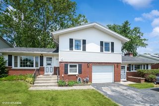 305 Milburn Avenue, Crete, IL 60417