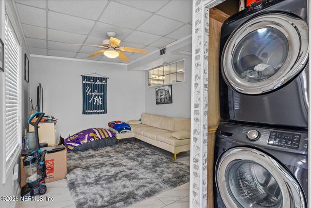 865 COLE Road, Jacksonville, FL 32218