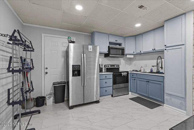 865 COLE Road, Jacksonville, FL 32218