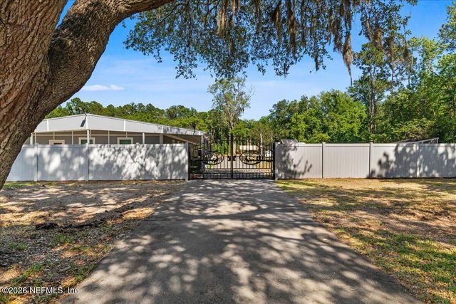 865 COLE Road, Jacksonville, FL 32218