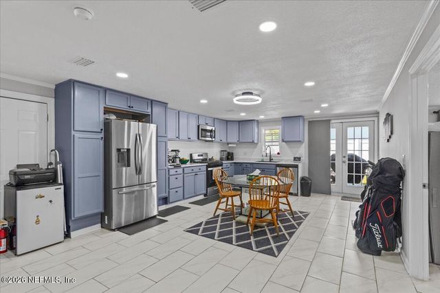 865 COLE Road, Jacksonville, FL 32218