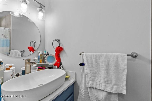 865 COLE Road, Jacksonville, FL 32218