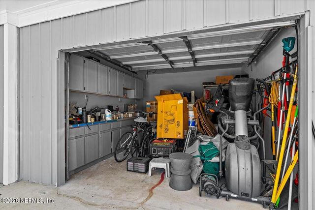 865 COLE Road, Jacksonville, FL 32218