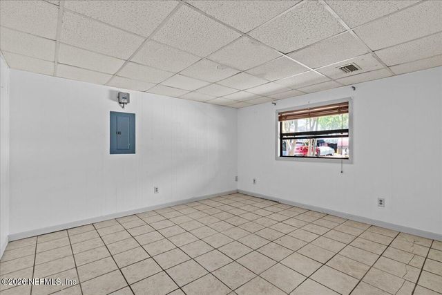 865 COLE Road, Jacksonville, FL 32218