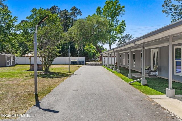 865 COLE Road, Jacksonville, FL 32218