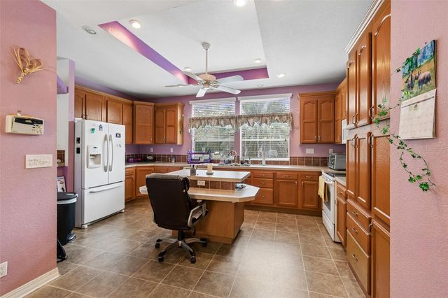 8337 YELLOW PINE AVENUE, Brooksville, FL 34613