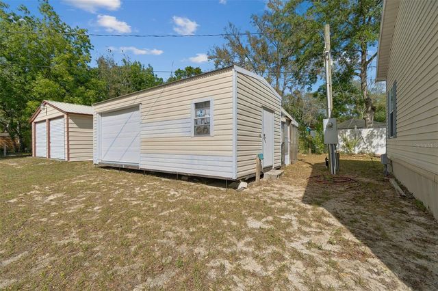 8337 YELLOW PINE AVENUE, Brooksville, FL 34613
