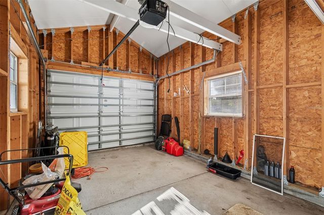 8337 YELLOW PINE AVENUE, Brooksville, FL 34613