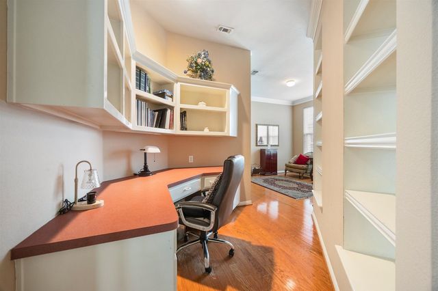6211 Parkside Drive, Arlington, TX 76001