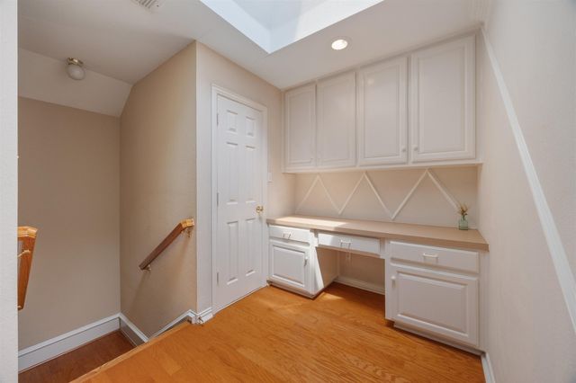 6211 Parkside Drive, Arlington, TX 76001