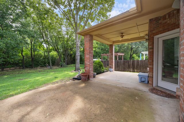 6211 Parkside Drive, Arlington, TX 76001