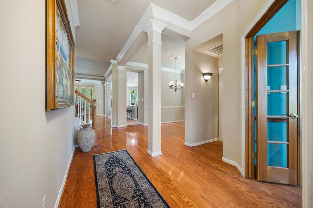 6211 Parkside Drive, Arlington, TX 76001
