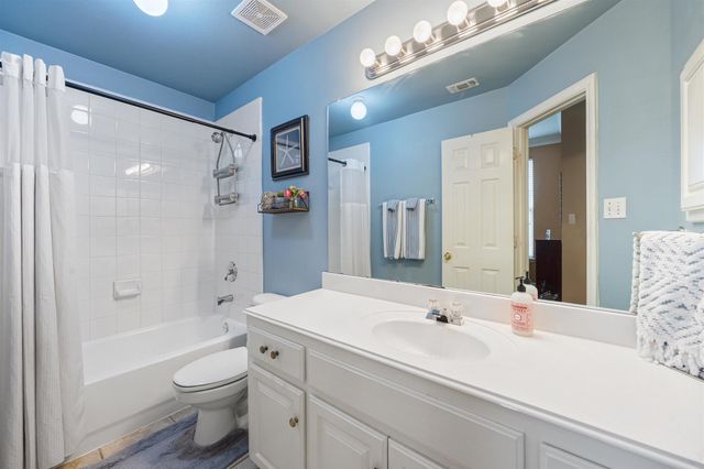 6211 Parkside Drive, Arlington, TX 76001