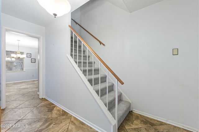 812 Dafney Drive, Lafayette, LA 70503