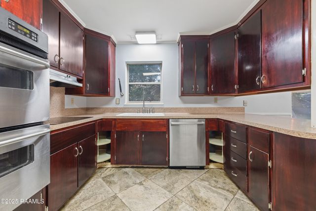 812 Dafney Drive, Lafayette, LA 70503