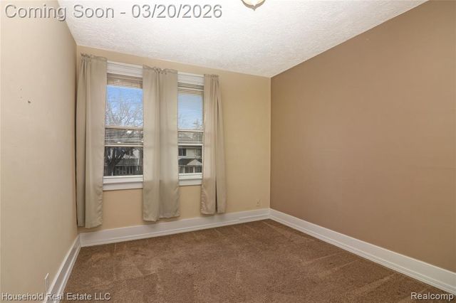 8335 Harding, Center Line, MI 48015