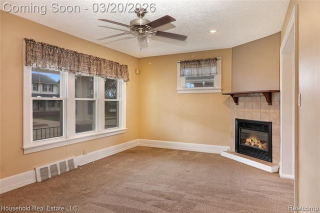 8335 Harding, Center Line, MI 48015