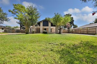 4308 Pine Shadows Street, Dickinson, TX 77539