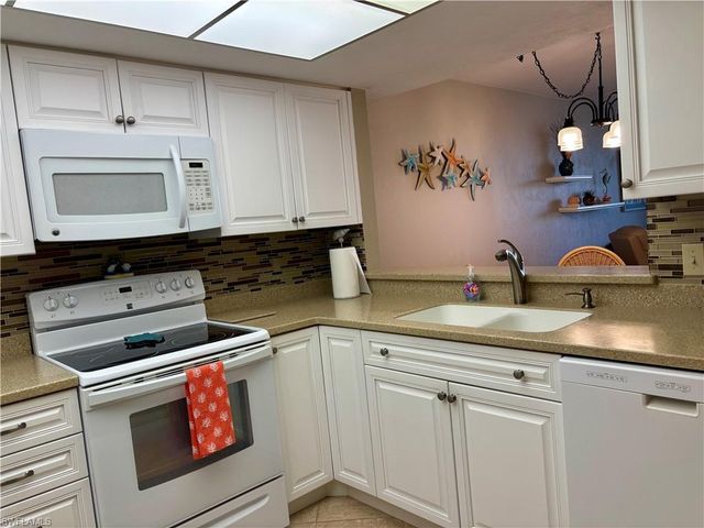 25808 Cockleshell DR # 315, Bonita Springs, FL 34135