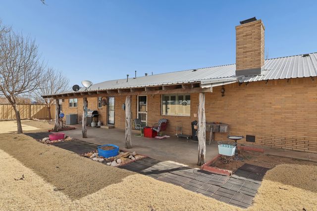 1201 Purnell Avenue, Stratford, TX 79084