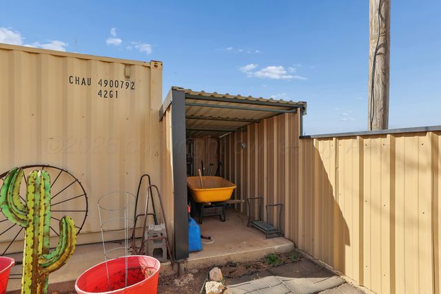 1201 Purnell Avenue, Stratford, TX 79084