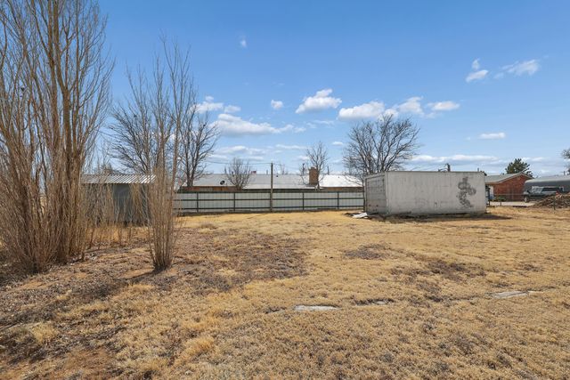 1201 Purnell Avenue, Stratford, TX 79084