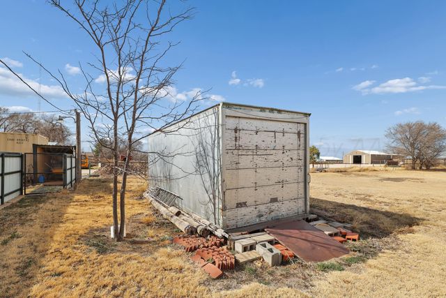 1201 Purnell Avenue, Stratford, TX 79084