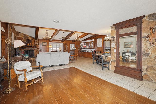 1201 Purnell Avenue, Stratford, TX 79084