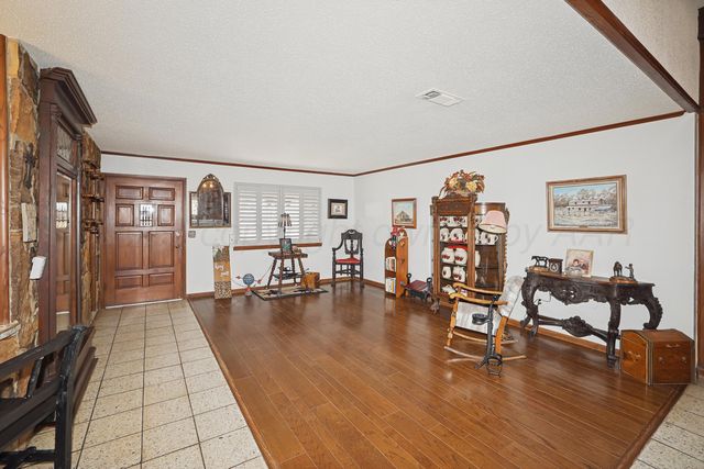 1201 Purnell Avenue, Stratford, TX 79084