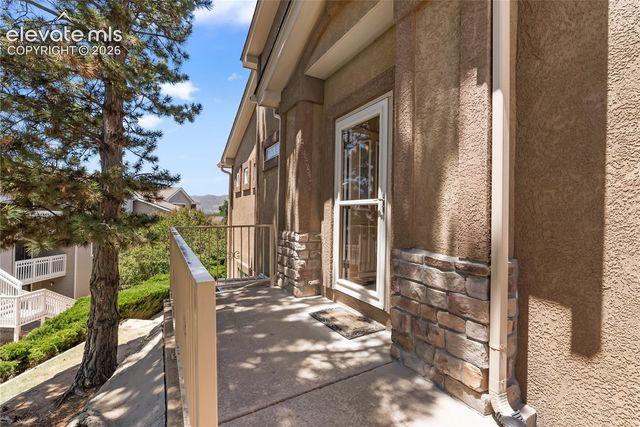 5820 New Crossings Point, Colorado Springs, CO 80918