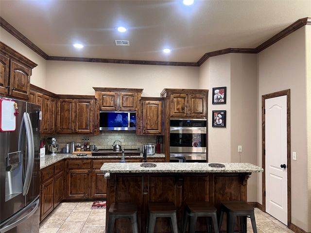 804 Great Oaks Drive, Mcalester, OK 74501