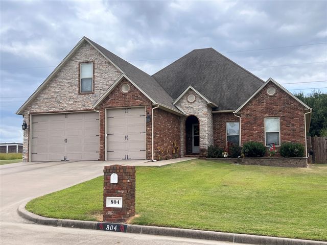804 Great Oaks Drive, Mcalester, OK 74501