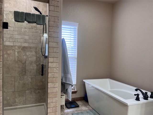 804 Great Oaks Drive, Mcalester, OK 74501