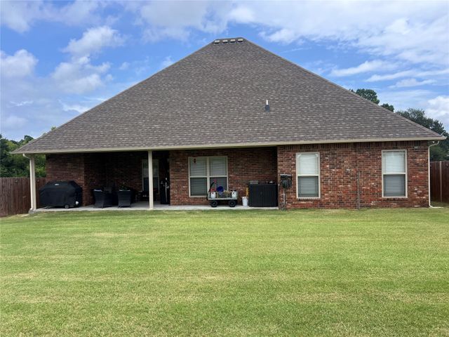 804 Great Oaks Drive, Mcalester, OK 74501