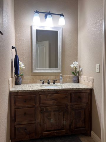 804 Great Oaks Drive, Mcalester, OK 74501