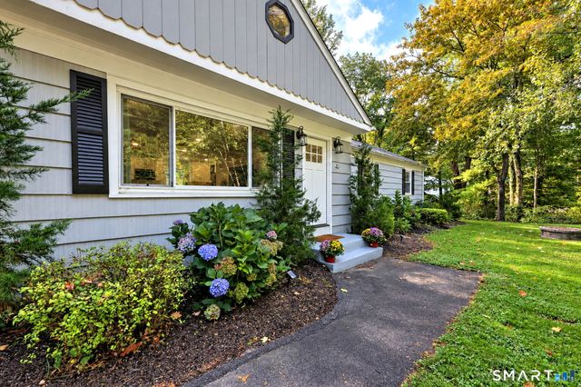 85 Walnut Street, Monroe, CT 06468