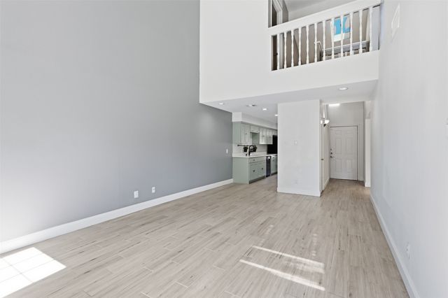 322 W Harwood Road B, Hurst, TX 76054